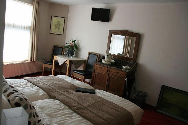 De Vier Heemskinderen IJzendijke Phòng bức ảnh