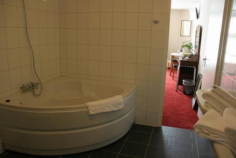 De Vier Heemskinderen IJzendijke Phòng bức ảnh
